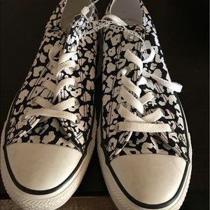 BRAND NEW leopard print CHUCKS NWOT