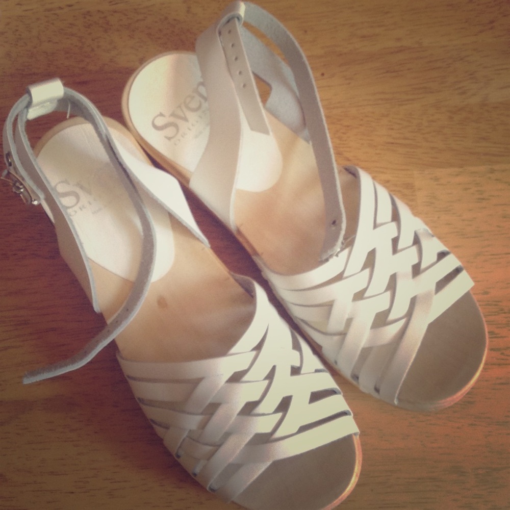 Sven white leather sandals