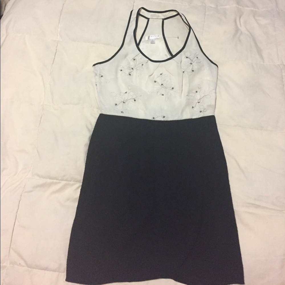 ▫️▪️👗 Black and white t-back dress 👗 ▪️▫️