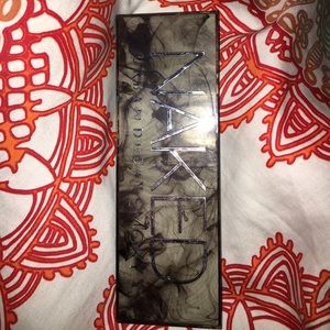 Naked Smoky pallete by urban decay