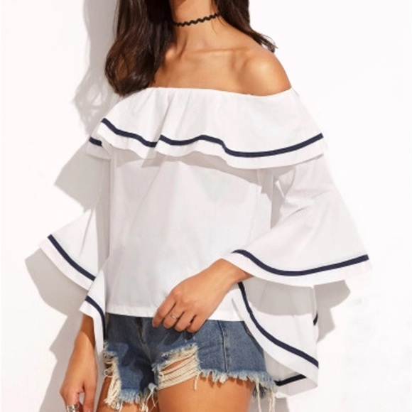 🆕Amelia Bell Sleeve & Off the Shoulder Top - Picture 5 of 8