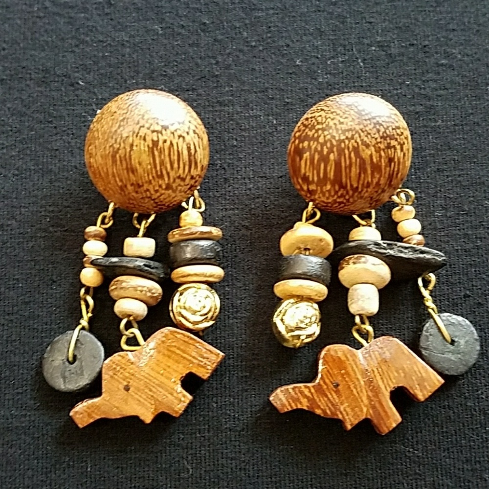 Elephant Wooden & Pebbles Earrings.