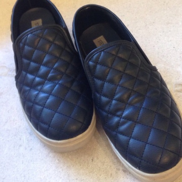 Steve Madden sneakers - Picture 2 of 4