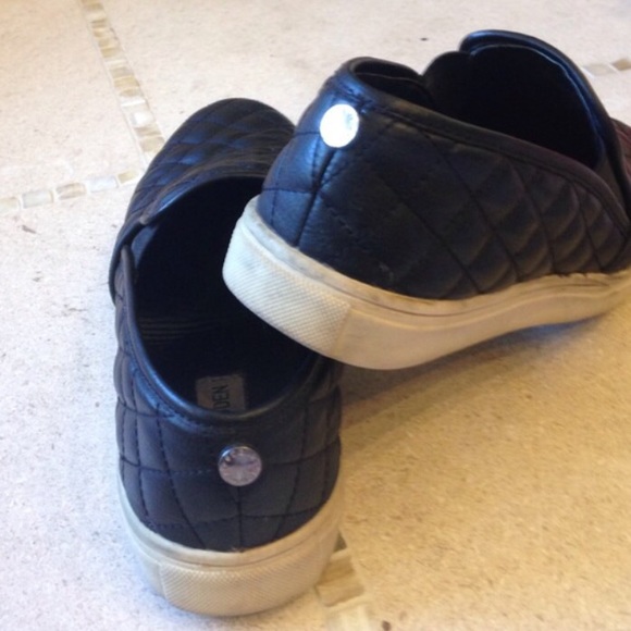 Steve Madden sneakers - Picture 3 of 4