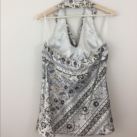 Floral halter top blouse - Picture 4 of 5