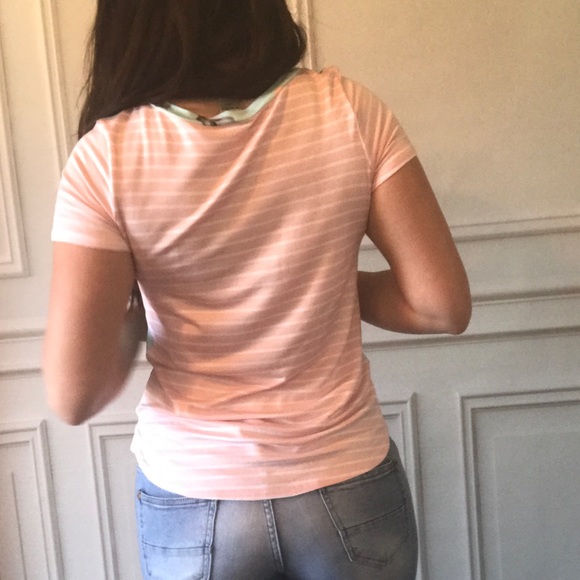 Last one! << Floral & Stripe Pocket Casual Tee >> - Picture 3 of 3