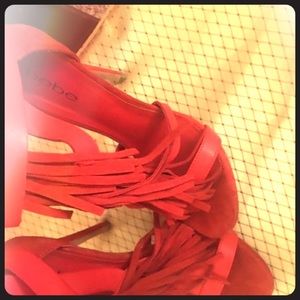 BEBE FRIGE HEELS (size 9)