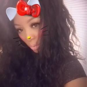 Meet your Posher, Denise