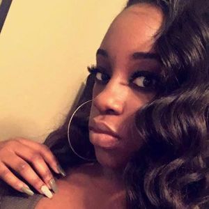 Meet your Posher, Brittney