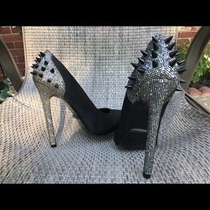 Spike heels size 7