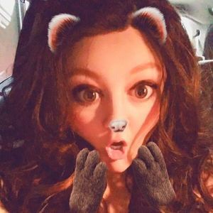 Meet your Posher, Tia