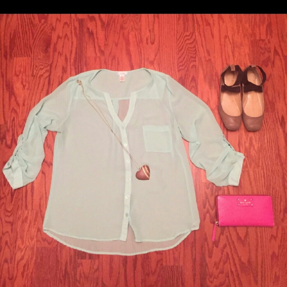 Feminine blouse
