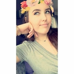 Meet your Posher, Katelyn