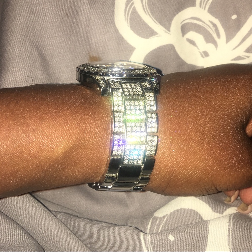 KRYSTAL | Pave Bracelet Watch - Picture 7 of 7