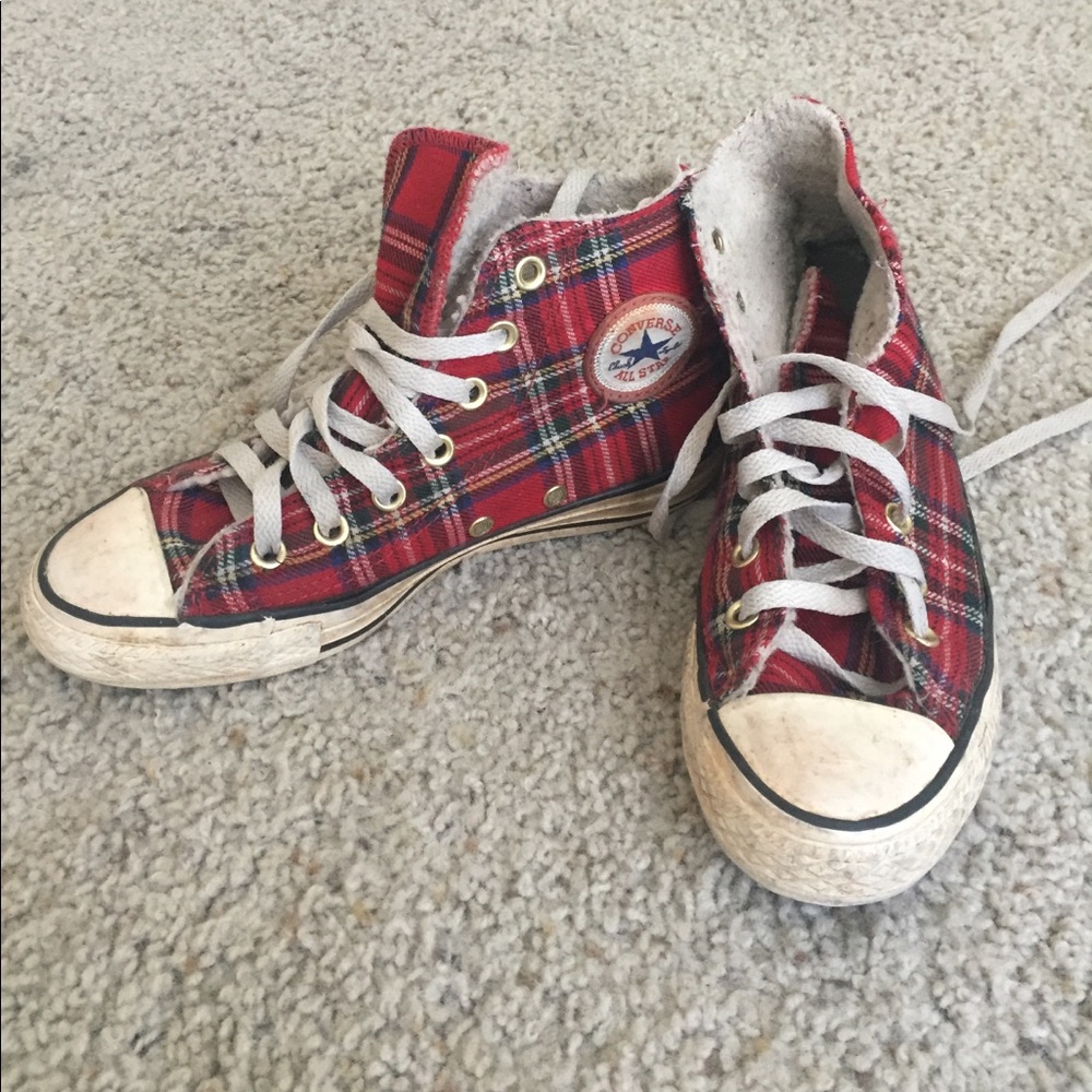 Red plaid converse