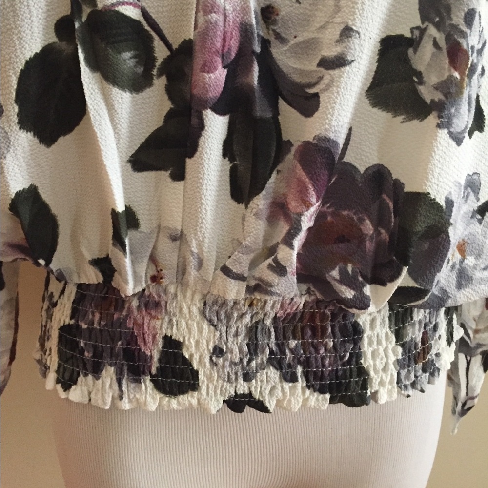 Floral Top - Picture 5 of 7