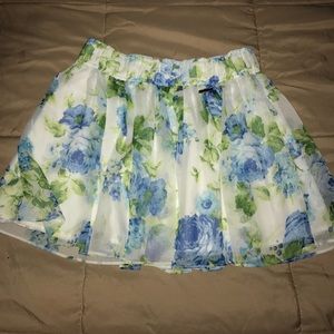 Never worn Abercrombie & Fitch floral mini skirt!