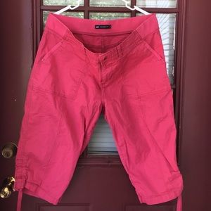 Lee coral capris