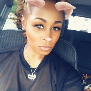 Meet your Posher, Summer