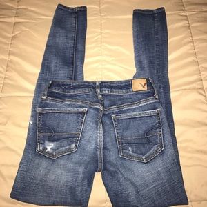 American Eagle size 2 ripped jeans
