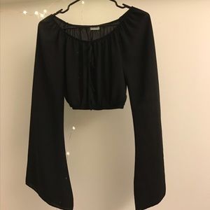 Off the shoulder bell sleeved crop top