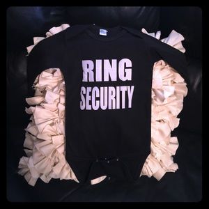 RING SECURITY LONG-SLEEVED ONESIE