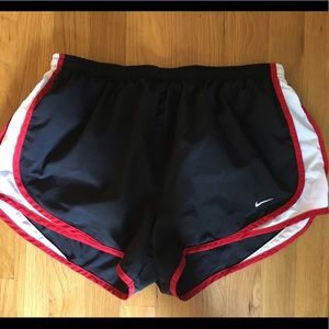 Women's Nike Tempo Shorts