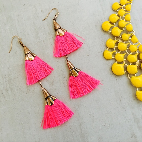 Jewelry - SALE Tassel Earrings - Pink