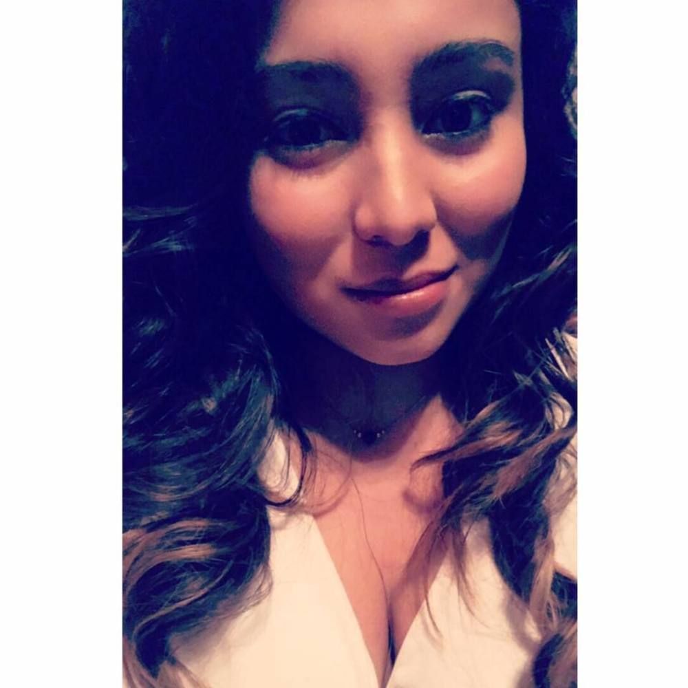 Meet your Posher, Alejandra