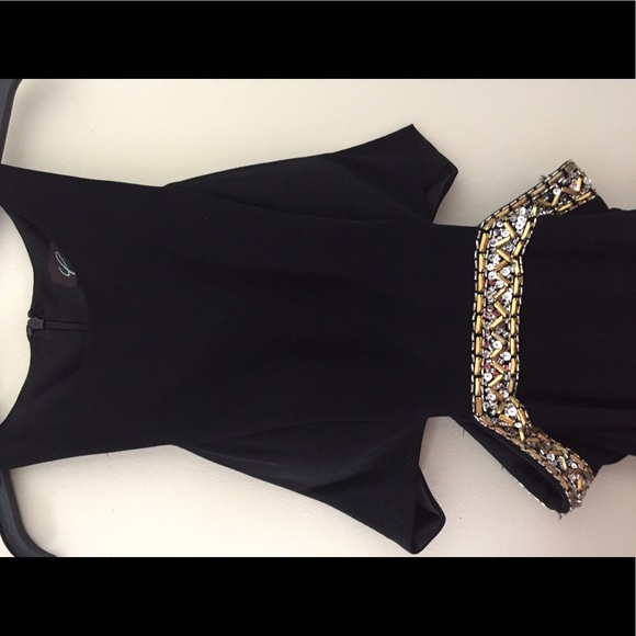 Elegant side slit Camille dress - Picture 2 of 4