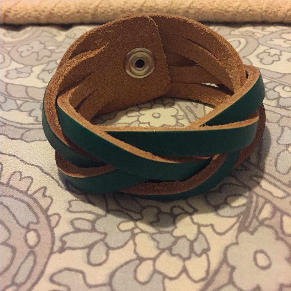 Leather bracelet