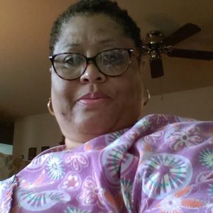 Meet your Posher, Carolyn