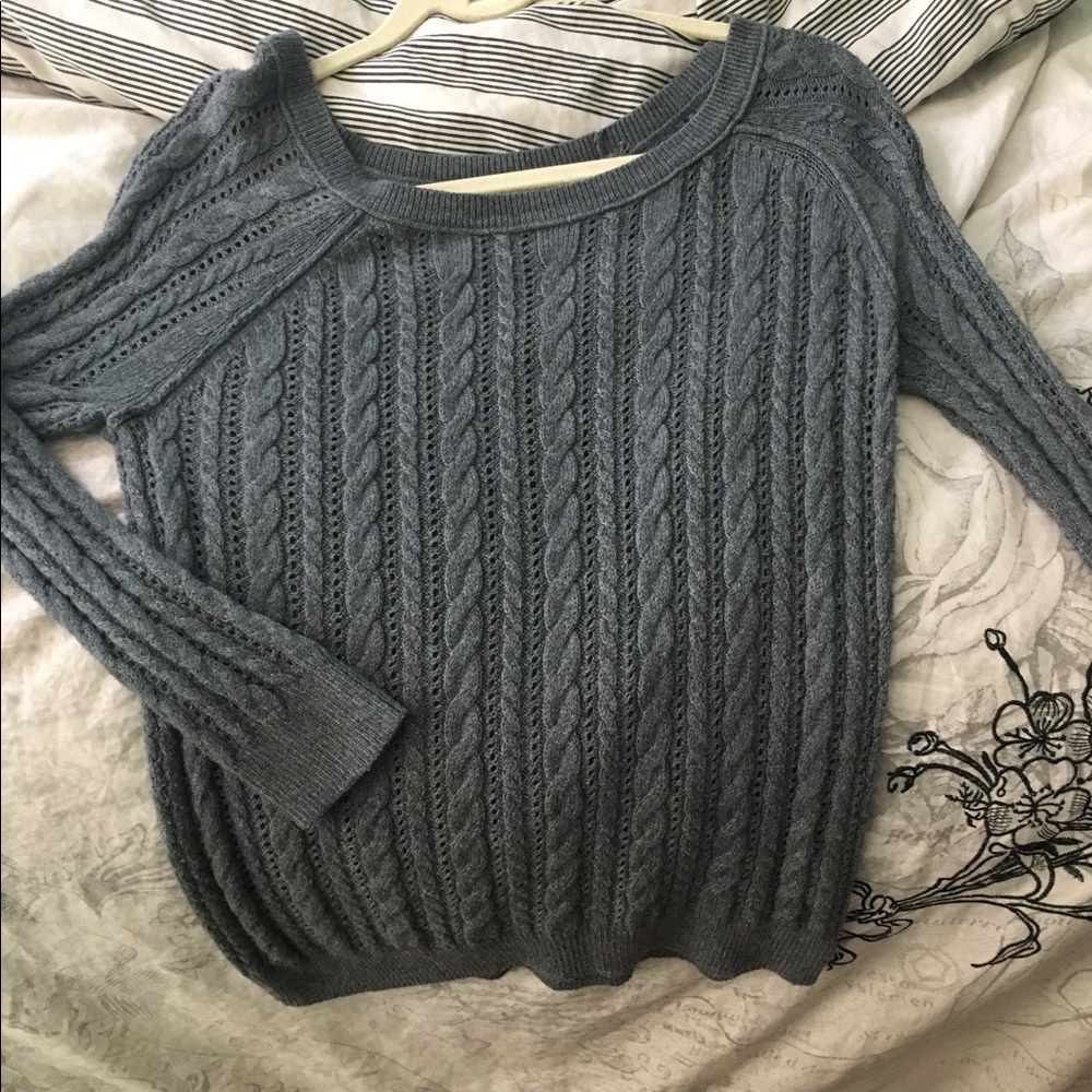 American eagle sweater