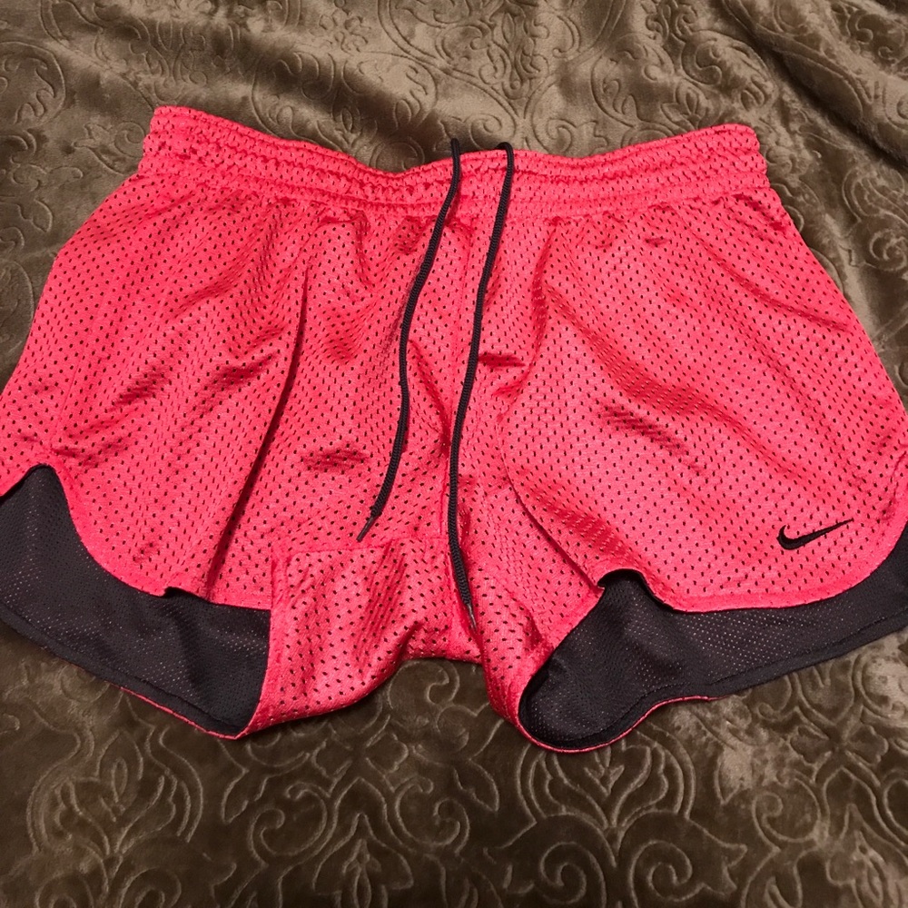Authentic Nike athletic shorts size small