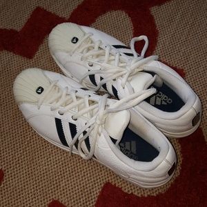 Men's Adidas sneakers