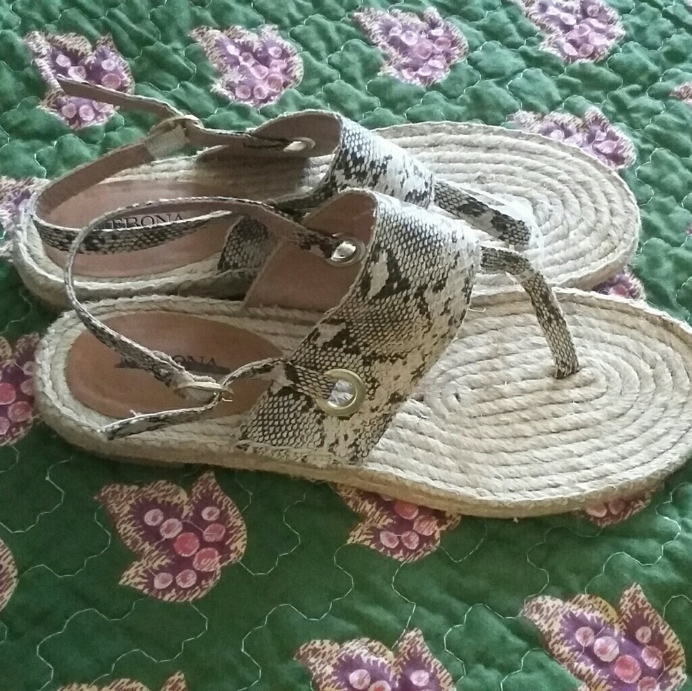 Merona Sandles