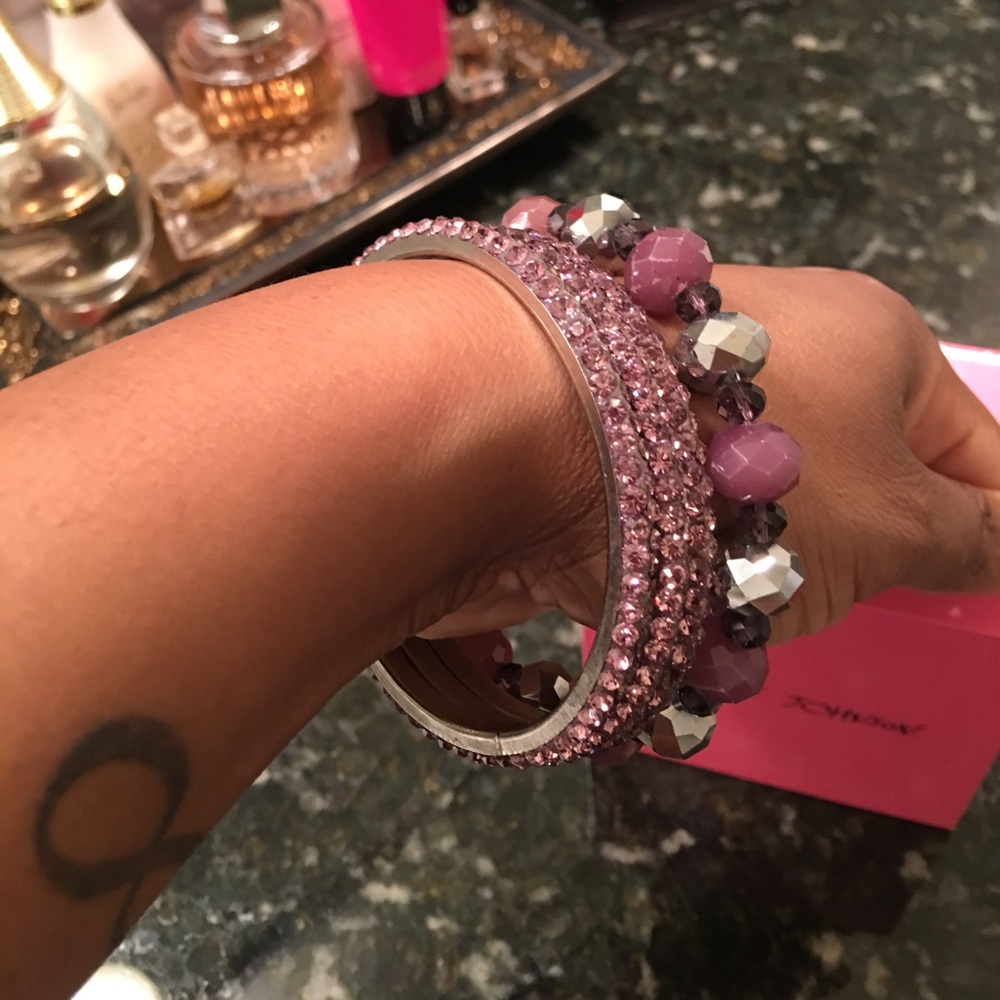 Bracelets - Picture 2 of 2