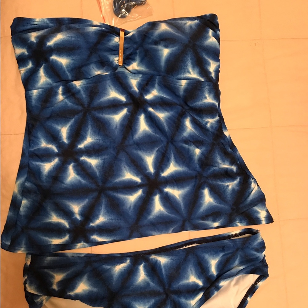 Two piece tankini. NWOT