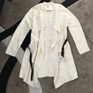 Bershka - Waterfall lightweight belted coat