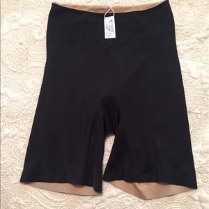 Reversible Assets, size large NWOT