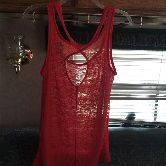 Tops - Picture 3 of 5