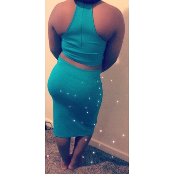 2 piece skirt set - Picture 3 of 3