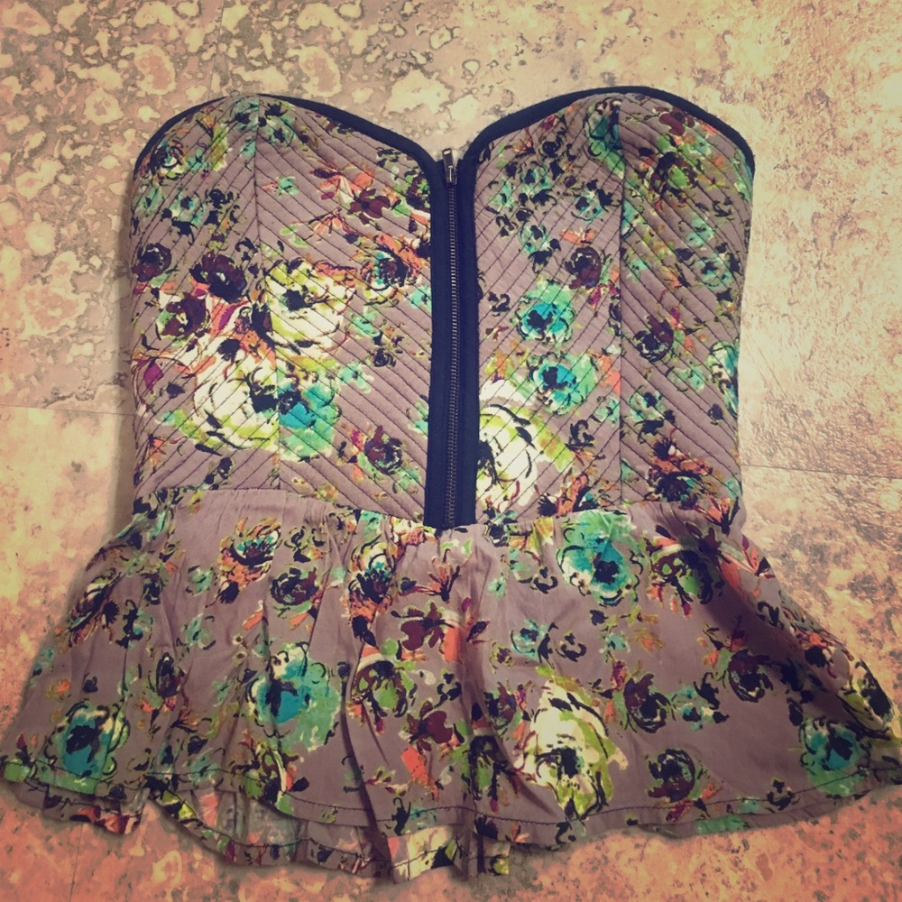 strapless top