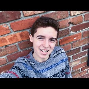 Meet your Posher, Logan