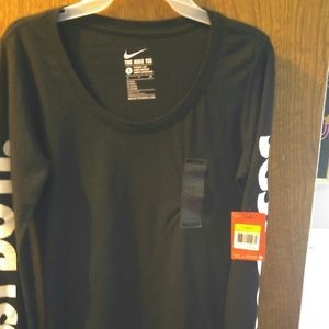 Nike woman's shirt