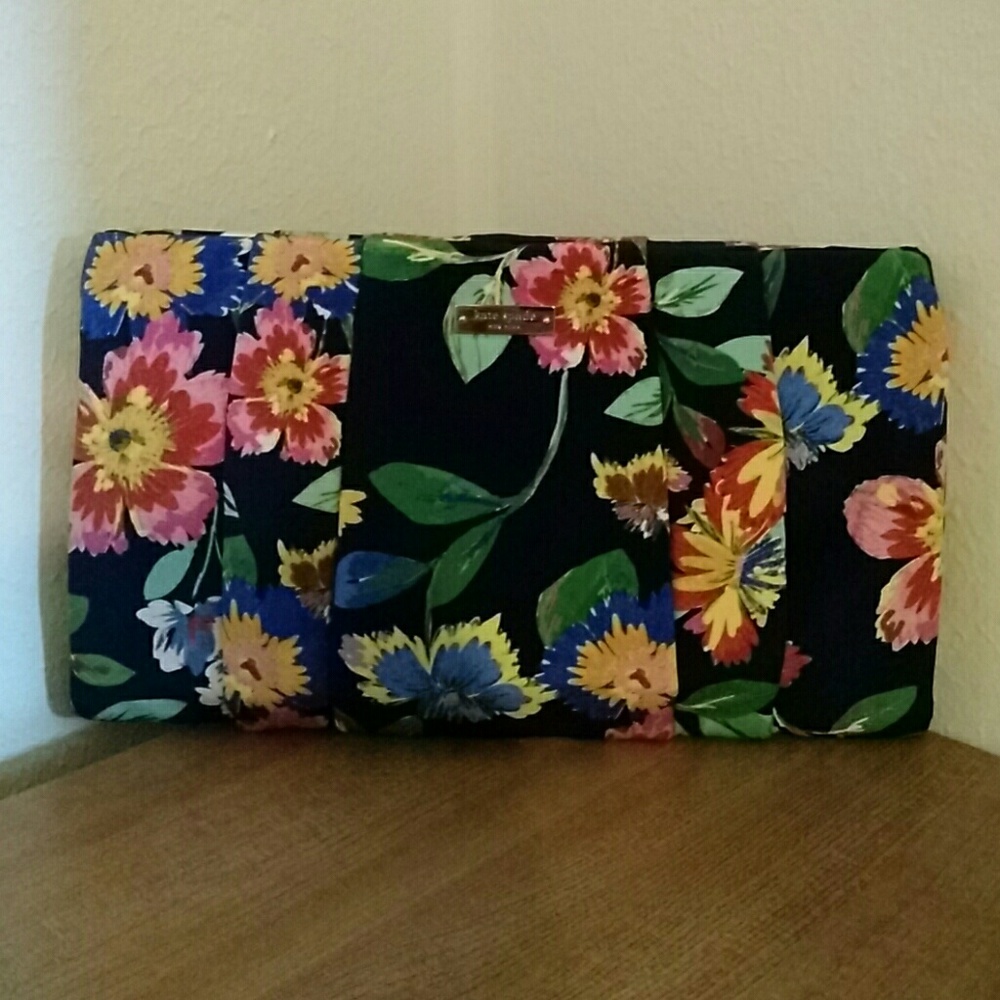 Kate Spade flower clutch