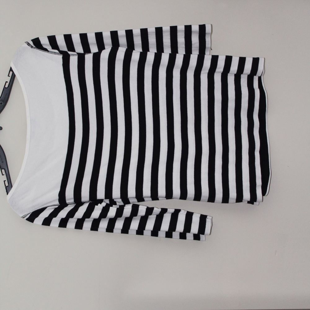 Classy Jones New York Shirt - Picture 2 of 2