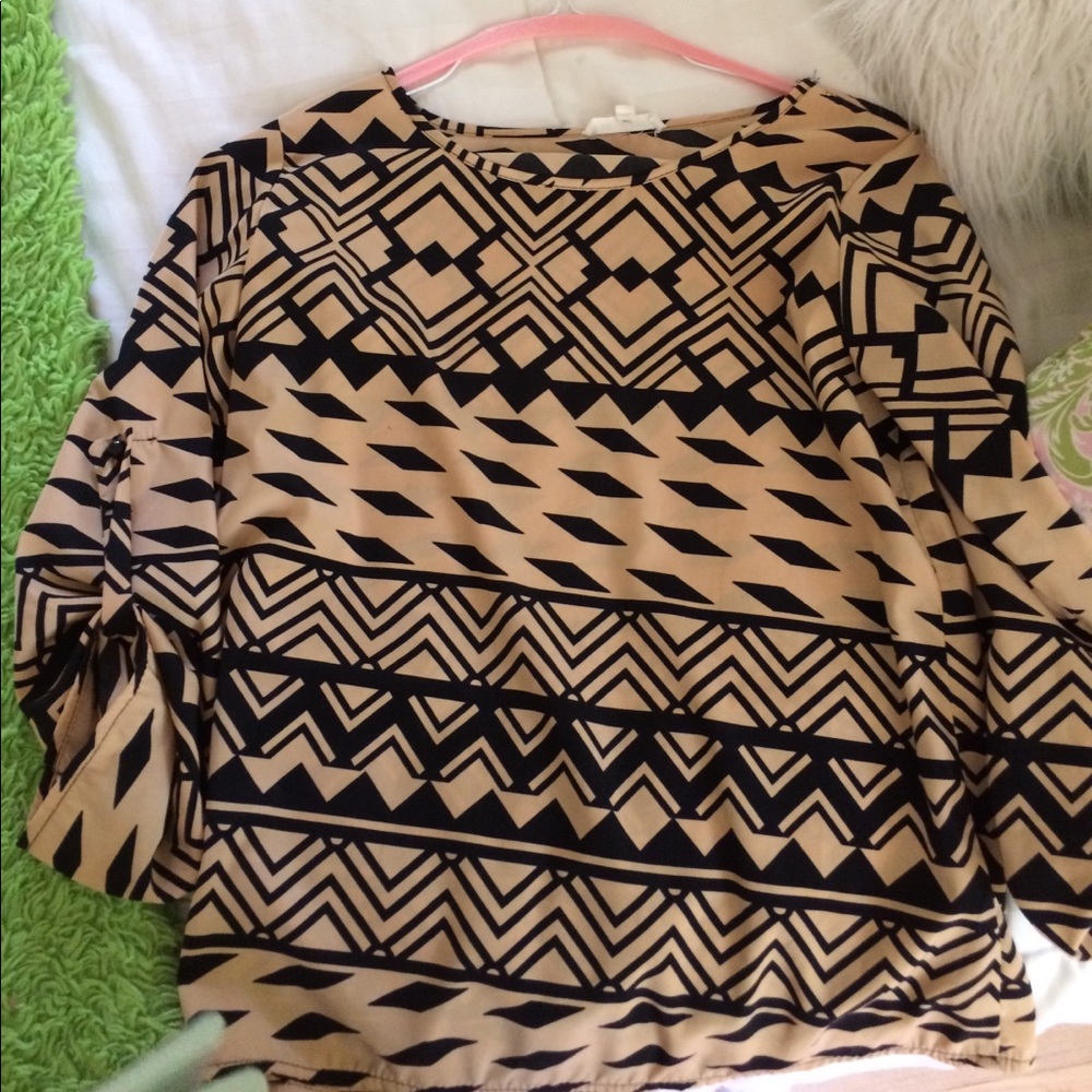 Tan and black tribal print flowy top