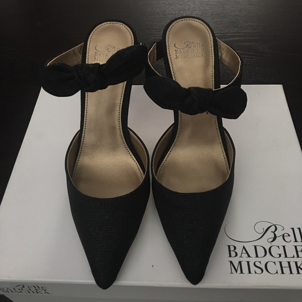 Size 6 sparkle black heel- Belle Badgley Mischka