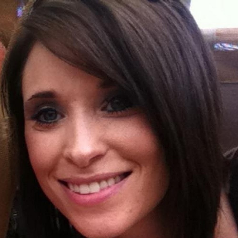 Meet your Posher, Debi